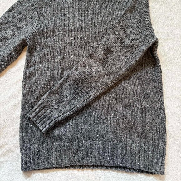 Gray old navy sweater size M - Picture 6 of 8